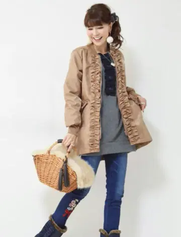 앤러브 따뜻한 행복 본딩 프릴 롱 블루종 점퍼 코트