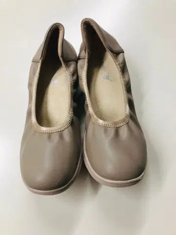 브라운 플랫슈즈 24.0cm