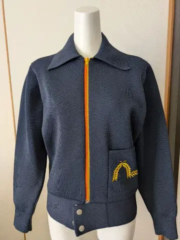 에비수 네이비 점퍼 오렌지 지퍼