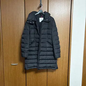 MONCLER 블랙 롱 다운 코트