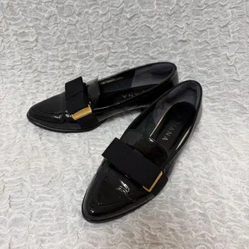 새상품급 DIANA 다이애나 에나멜 평 리본 오페라 슈즈 24cm