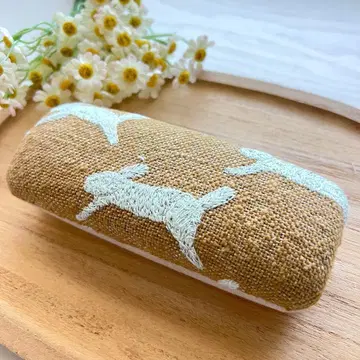 미나 페르호넨 run run run 카멜 안경 케이스 리버티