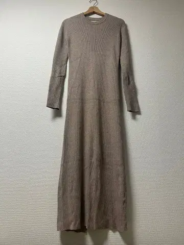 LAGUNAMOON 베이지 롱 니트 원피스