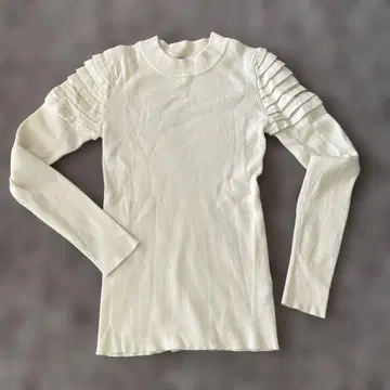 언리드 아이보리 리브 편직 긴팔 스웨터