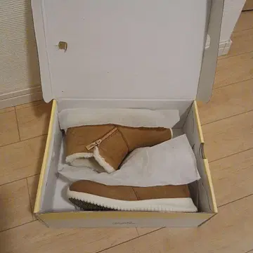 아놀드 파머 숏부츠 베이지 지퍼 달린 어그 부츠