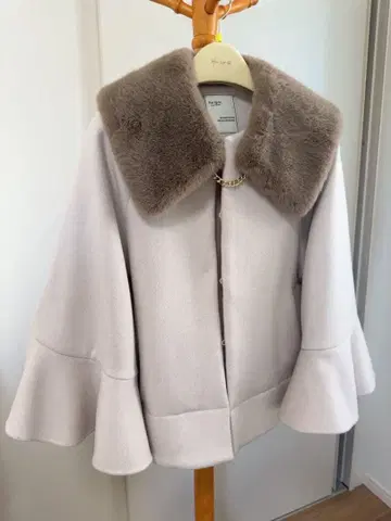 Convertible Faux Fur Tippet Coat petale