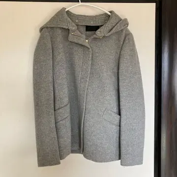 후드 부착 그레이 울 코트