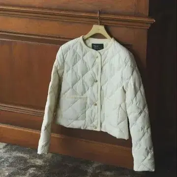 anuans TAION 콜라보 숏 다운 자켓 아이보리