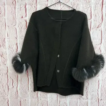 소매 퍼 케이프풍 코트 카키 아우터