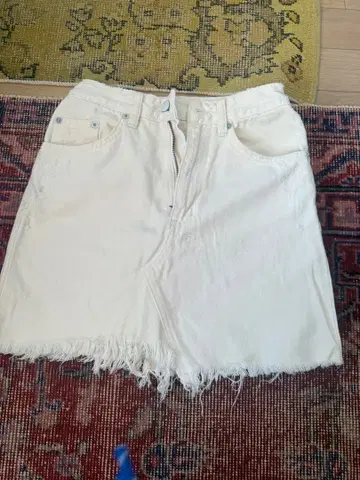 tsubi 화이트 데님 미니 스커트 24인치