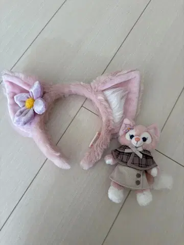 리나벨 머리띠 인형 배지