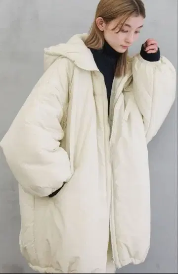 [ SELECT MOCA ] 몬스터 다운 코트 (새상품급)