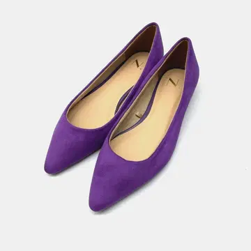 N. 스웨이드 플랫 펌프스 42765