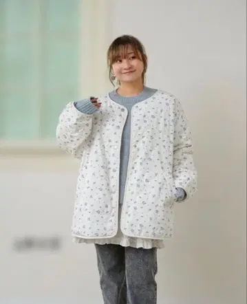 시마무라 Helm 화이트 플라워 프린트 퀼팅 자켓 리버서블