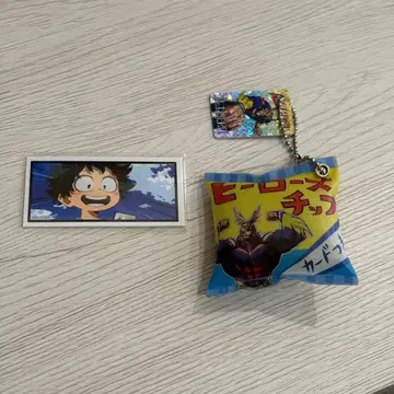 유니버 히로아카 키링