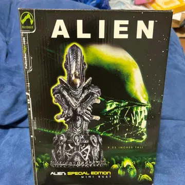 에이리언 피규어