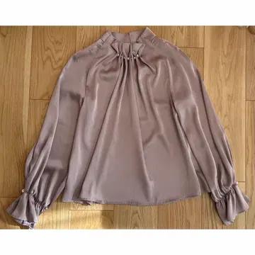 RUIRUE BOUTIQUE 긴팔 블라우스 볼륨 슬리브 펄 블라우스