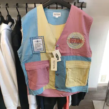 TEFTON 멀티 컬러 베스트 M