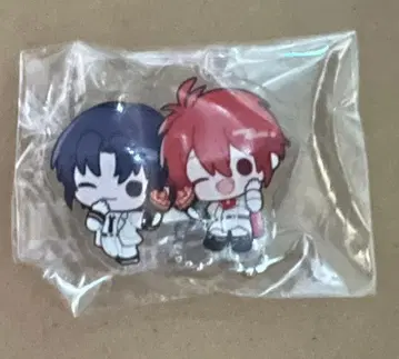 아이나나 모미토이 아크릴 배지 이오리&리쿠2