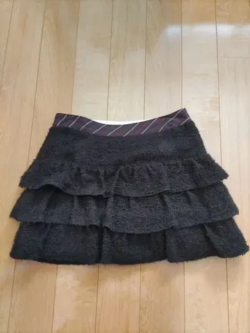 ZOY 프릴 달린 스커트 사이즈 38