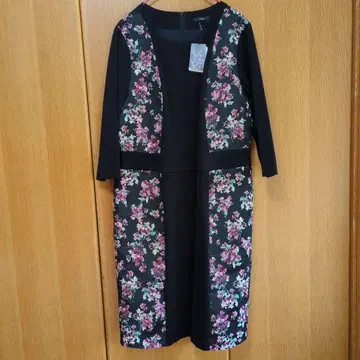 피사노 양 사이드 절개 꽃무늬 원피스 L 사이즈