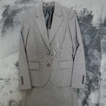 OFUON 스트라이프 패턴 그레이 스커트 셋업