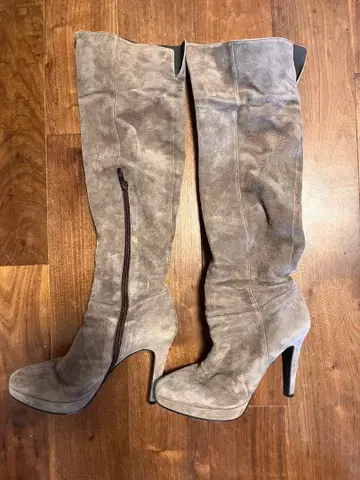 DIANA 스웨이드 하이힐 니하이 부츠