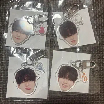 TREASURE 재혁 얼굴 아크릴 키링 컴프