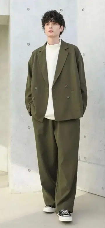 빅 실루엣 릴랙싱 더블 테일러드 자켓 + 와이드 배기 이지 팬츠