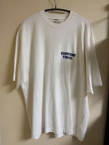 everyone j.30000 점포 한정판 화이트 S/S
