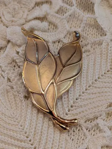빈티지 리프 브로치