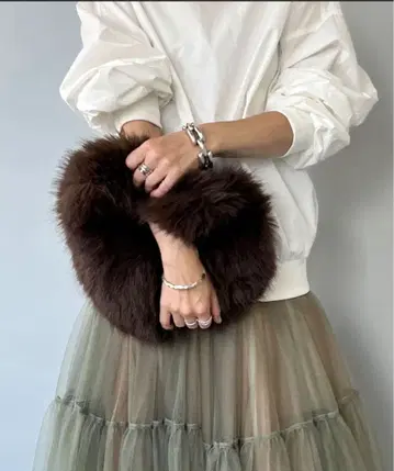 chuclla/퍼 백/브라운/24시간 이내 간편 배송