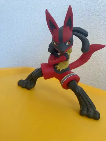 포켓몬 루카리오 피규어