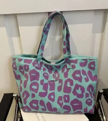 레오파드 무늬 토트백 민트 그린