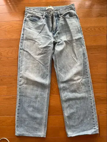 유니클로 x JWA 스트레이트 청바지 31인치