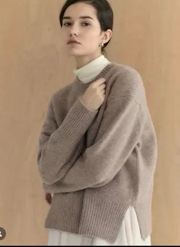 YONFA 램스울 크루넥 풀오버 니트