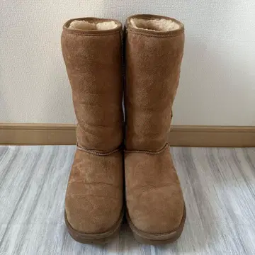 MINNETONKA 미네통카 베이지 무스탕 롱 부츠 24cm