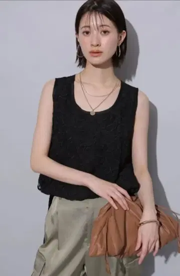 Arpege story 시어 레이스 탱크