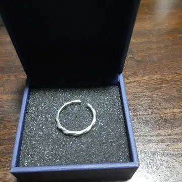 반돔 아오야마 반지