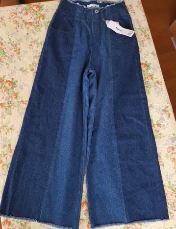 택 포함! BACK NUMBER 밑단 프린지 절개 와이드 데님 팬츠