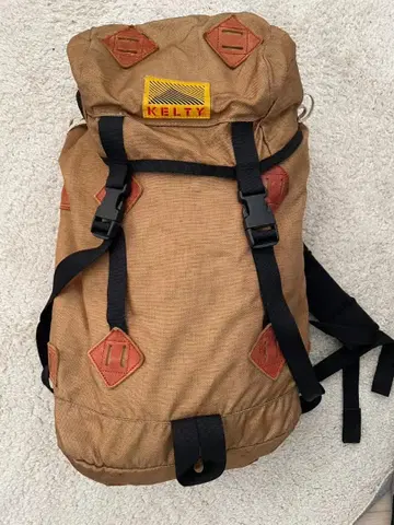 KELTY 케르티 모킹버드 26L 브라운 백팩