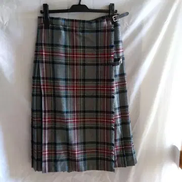 스코틀랜드 플리츠 랩 울 스커트