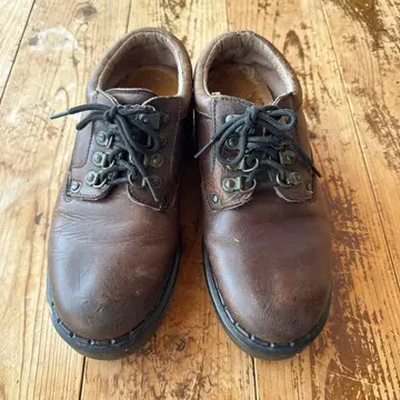 닥터마틴 UK제 트렉 밑창 90s 단종 모델