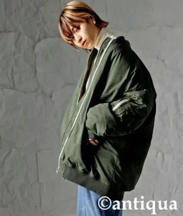 새상품급! antiqua BIG MA-1 카키