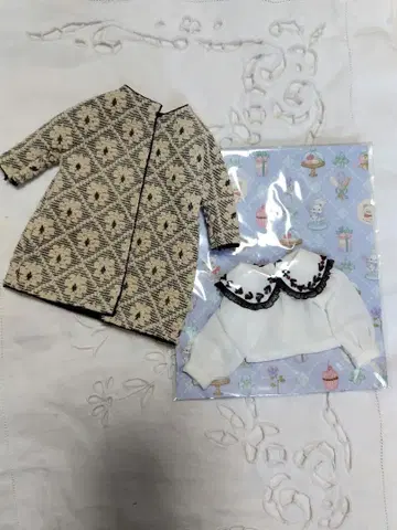 브라이스 아웃핏 작가님