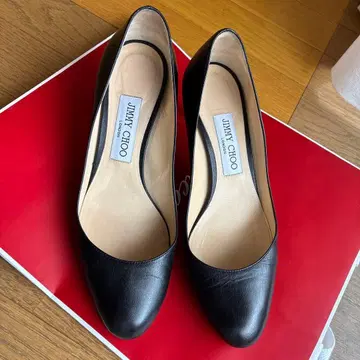 JIMMY CHOO 블랙 하이힐