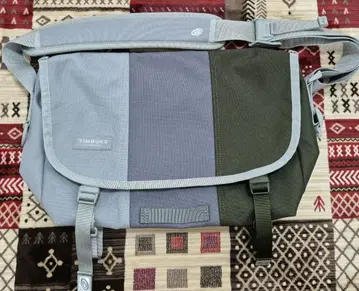 팀북투 메신저 백 S 그레이 그린 자수 코듀라