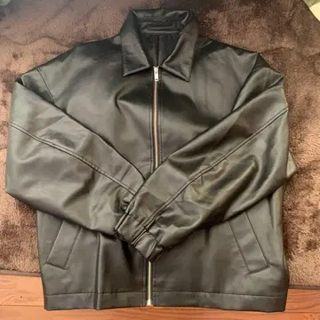 블랙 가죽 자켓 지퍼 포함 GU