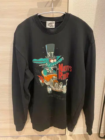 Nasty Toys 나디즈로아 맨투맨