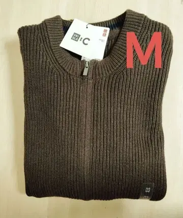 새상품 유니클로C 크루넥 풀 집업 가디건 덕 브라운 M 사이즈